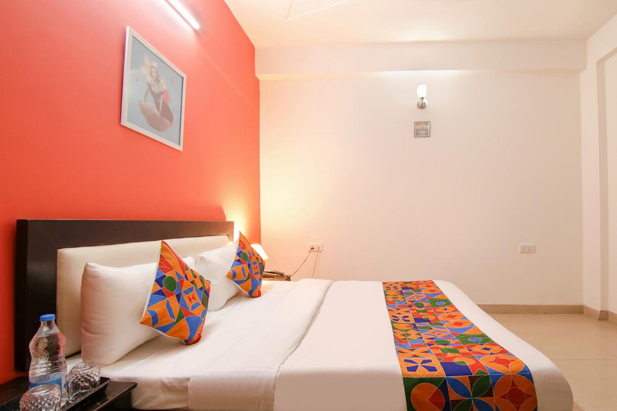 Badshahpur Fabhotel The Lavish Villa מראה חיצוני תמונה