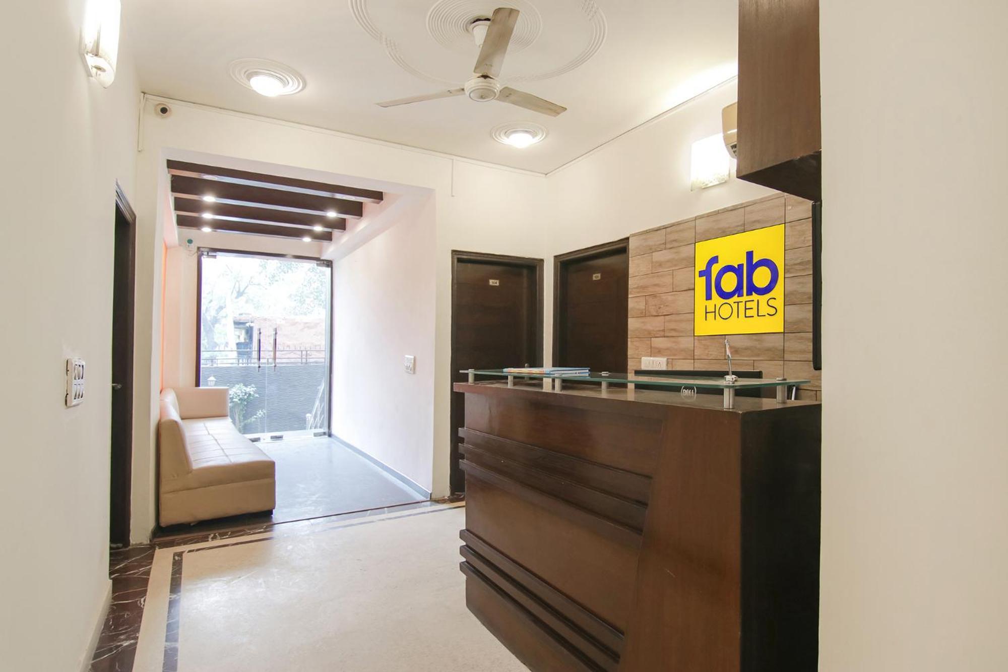 Badshahpur Fabhotel The Lavish Villa מראה חיצוני תמונה